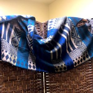Multiple purpose wrap/scarf